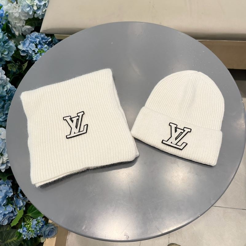 Louis Vuitton Caps Scarfs